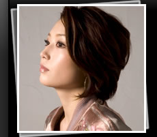 三津谷葉子(麻野瞳子)