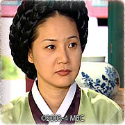 ハン・ペギョン／ハン尚官（サングン）役 ヤン・ミギョン