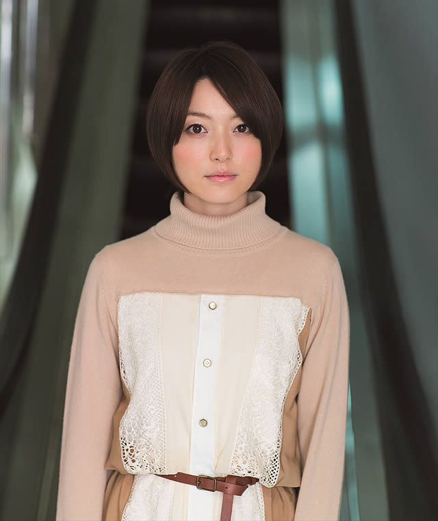 ナレーションを担当する花澤香菜