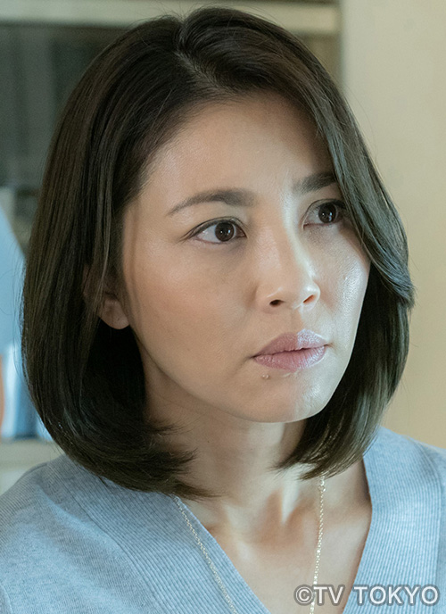 記憶喪失の女性・栗子（高木沙織）・・・瀬戸朝香