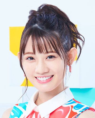 秋本帆華
