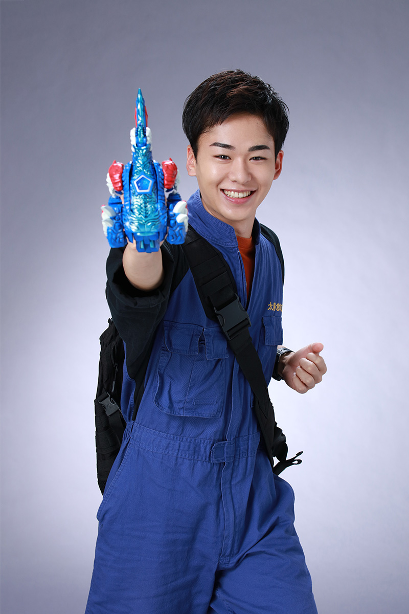 ホシミ コウセイ