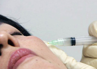 肌を若返らせる皮膚の再生治療