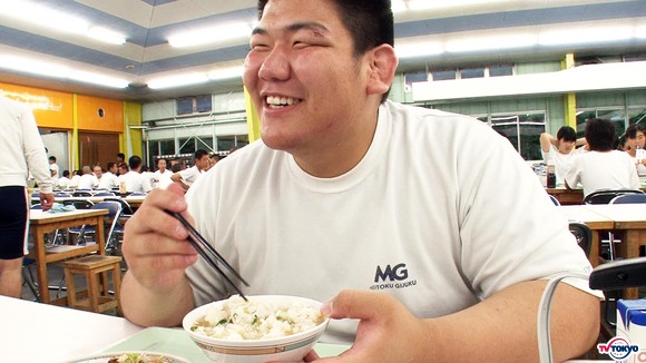 体重147キロ！相撲でインターハイ優勝を目指すYOUと、漫画甲子園で勝つことが目標のタイ人YOUに密着！「YOUは何しに日本へ？」