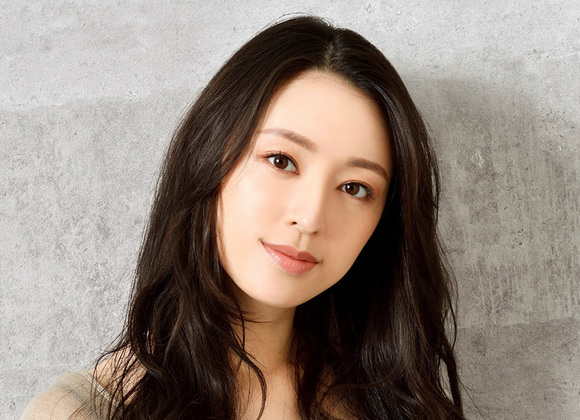 原作・佐藤青南の大人気シリーズを初ドラマ化！主演は栗山千明に決定！土曜ドラマ9「サイレント・ヴォイス」