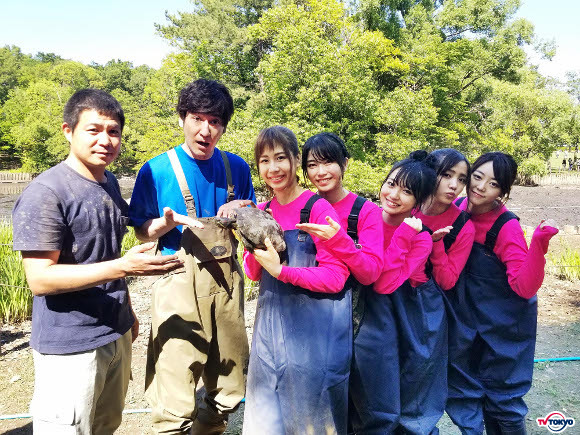 埼玉県・そうか公園からのSOSにAKB48メンバーとココリコの田中直樹が急行！「緊急SOS！池の水ぜんぶ抜く大作戦」