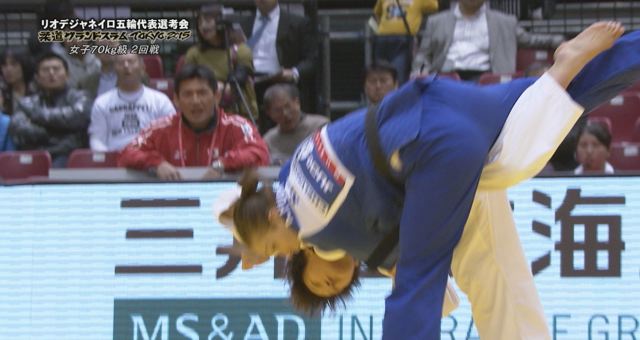 女子70kg級 2回戦 新井 千鶴vsポガチニク