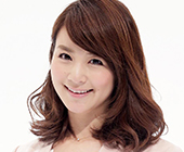 キャスター 秋元 玲奈