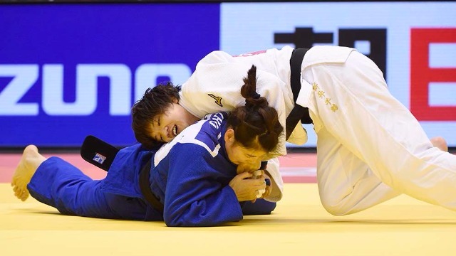 新井千鶴、新添左季に雪辱を果たす！昨年の決勝カードが予選で実現