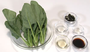 ほうれん草のえごま油和え