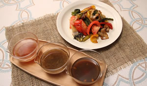 ３種類のドレッシングで食べる温野菜サラダ