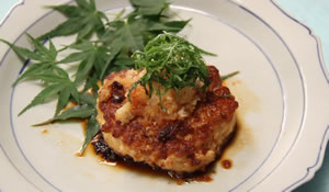 チーズイン鶏ハンバーグ