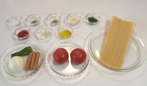 たっぷりトマトのナポリタン