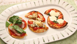 餃子の皮を使った、3種のピザ