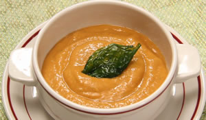  スパイシートマトスープ