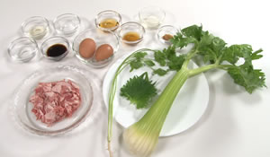  豚肉のハーブ炒め