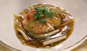  香山シェフ作　残り物おやきあんかけ仕立て