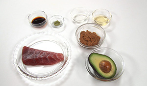 アボカドとマグロの味噌漬け