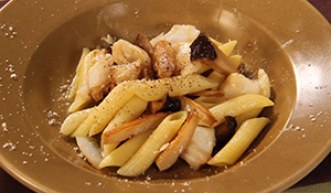 エリンギとタラのチーズパスタ