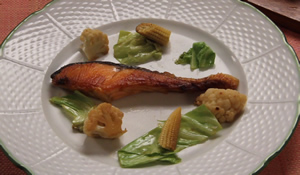 アボカドの肉巻きグラタン