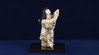 平田郷陽の人形