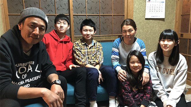 #3 獲れたて鮮魚の直売所！家族で祝う開店記念日