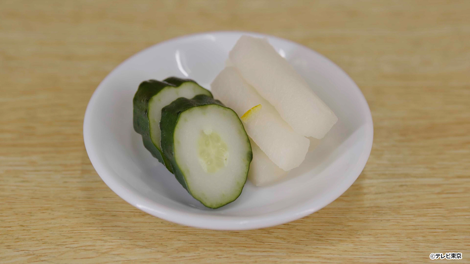  漬物（きゅうり・大根）