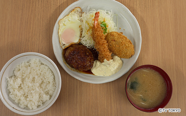  ハンバーグ(オニオンバターソース)＆雲丹クリームコロッケ＆エビフライ&目玉焼き