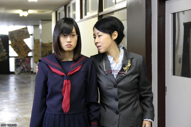 かつての恋敵の百合子校長