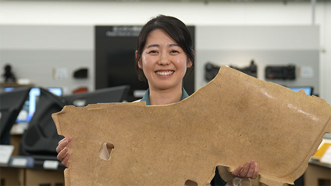 天然繊維ケナフを自動車内装部品に　トヨタ紡織　井沢有希