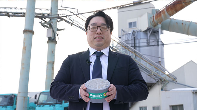 自らひび割れを修復して長もちするコンクリート　會澤高圧コンクリート　黒川翔太