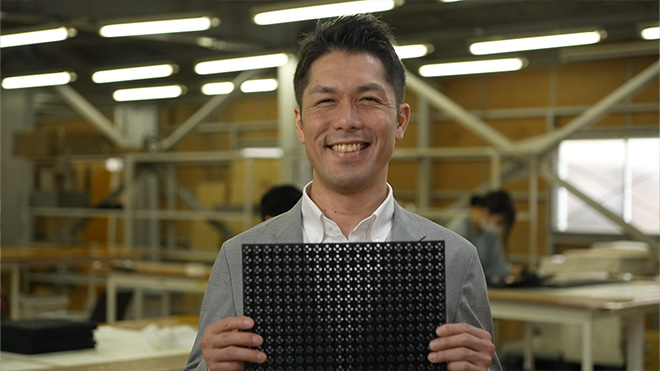 転んだときだけやわかくなる転倒骨折予防マット　マジックシールズ　下村明司