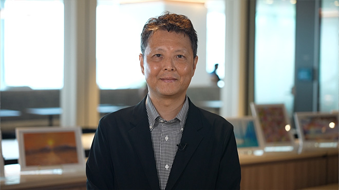 障害者アーティストの社会参加と経済的自立を支援　パラリンアート　伊藤貴通