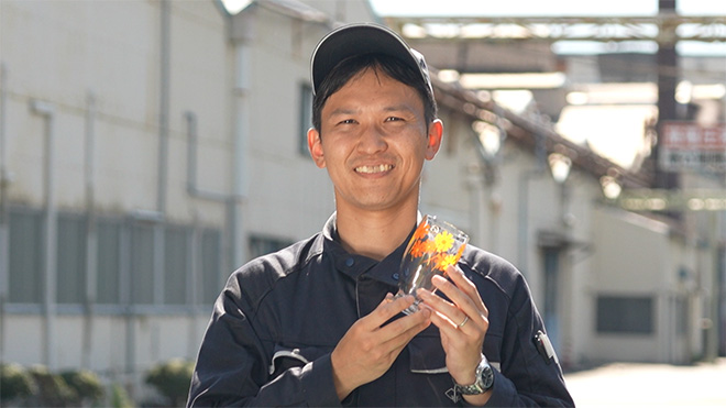 廃棄される卵の殻をガラス食器の原料に 石塚硝子　新妻貴明
