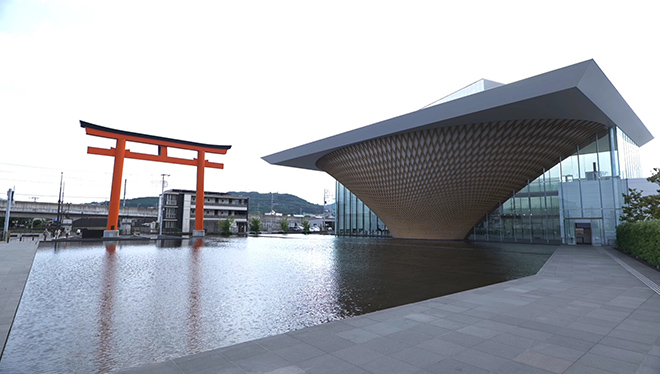 ＃12　レジャー施設 タイムラプス映像に囲まれて富士登山をバーチャル体験！