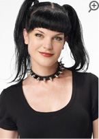 科学分析官　アビー(ポーリー・ペレット)　ゴスロリ系を甘く見るなかれ