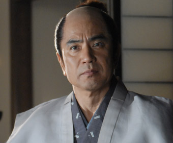 �{�����M�E�E�E�����B�j