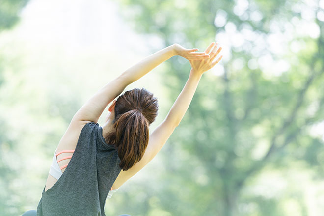 忘年会シーズンにおすすめ！胃腸ほぐし体操