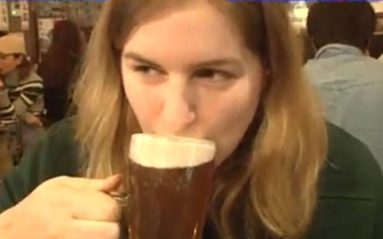 ビールのコーラ割り ドイツ女性に人気のカクテルで乾杯 Youは何しに日本へ テレ東プラス