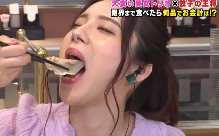 餃子の王将 で3人の大食い美女が爆食い 人気メニューベスト10 を発表 デカ盛りハンター テレ東プラス