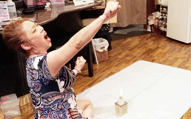 皮膚に触れると熱く感じる症状