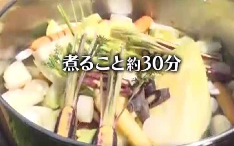 珍しい西洋野菜で作る贅沢なポトフが登場 ムラサキ色のスープの正体は テレ東プラス