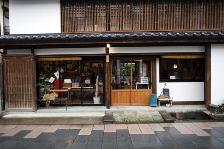 BOOKSHOP TRAVEL_20190131_12.jpg