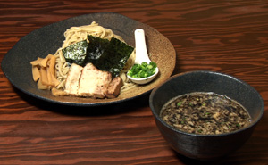 龍の家　新宿小滝橋通り店