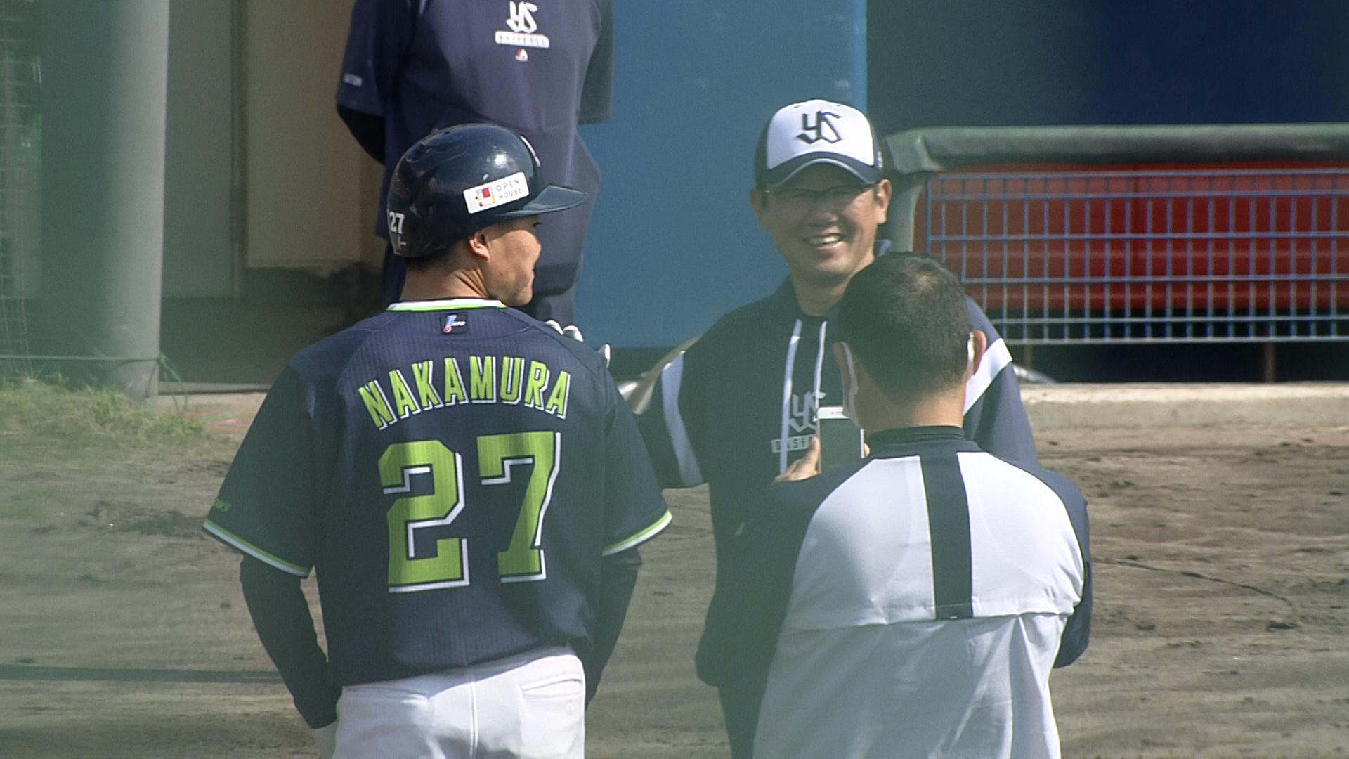 【ヤクルト】古田敦也氏が臨時コーチで合流！「27」を継ぐ中村悠平を指導｜テレ東スポーツ：テレ東