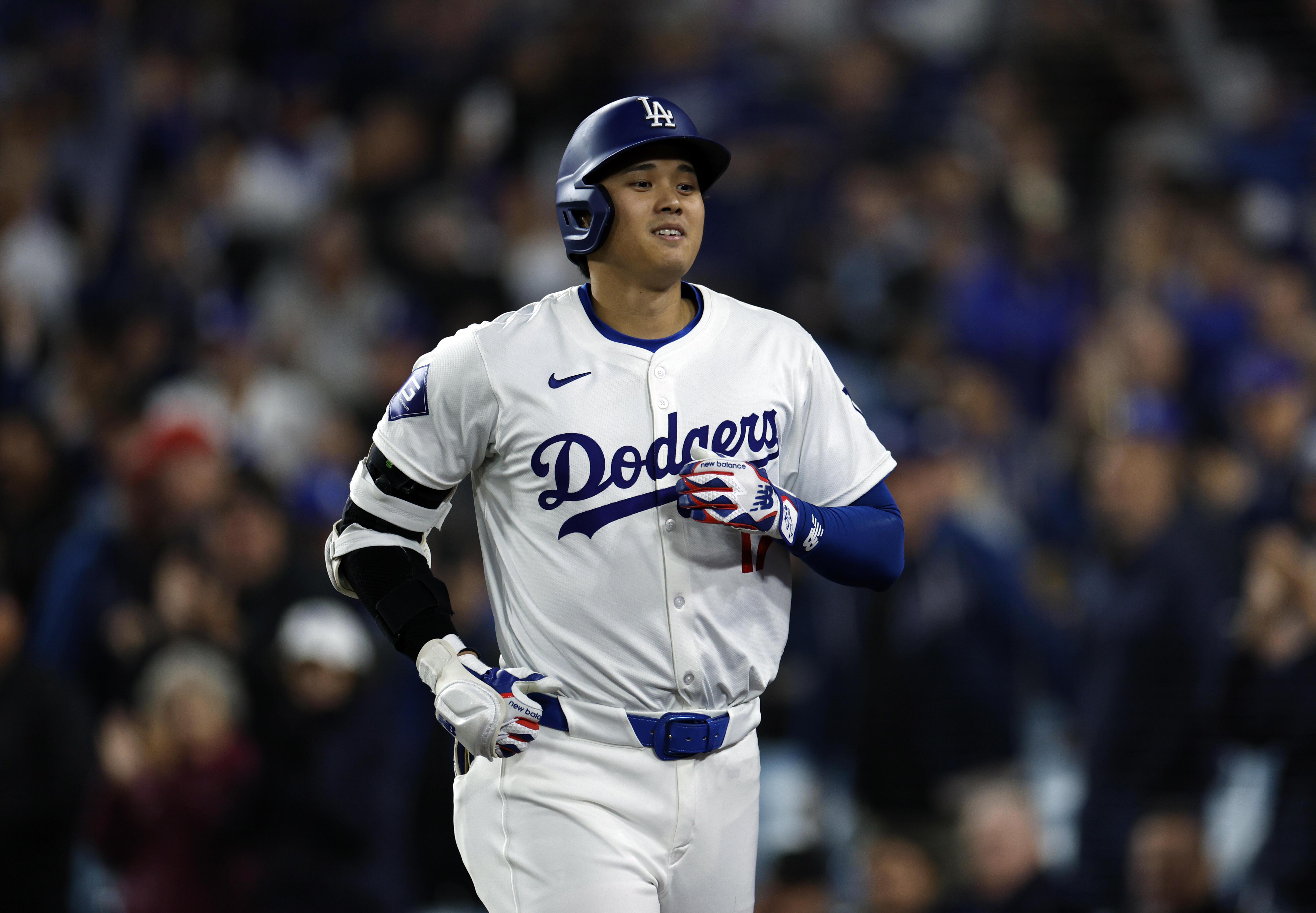 GettyImages-2128609219-thumb-