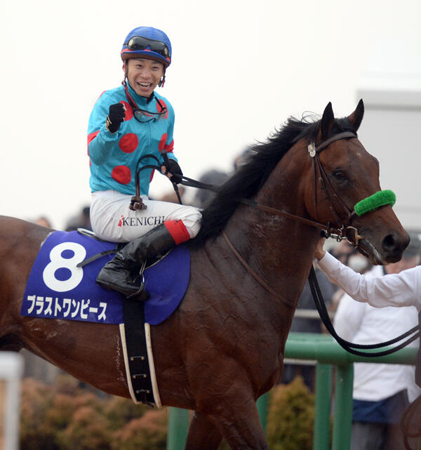 ブラストワンピース 馬術競技でも大活躍中の「重戦車」ブラピは