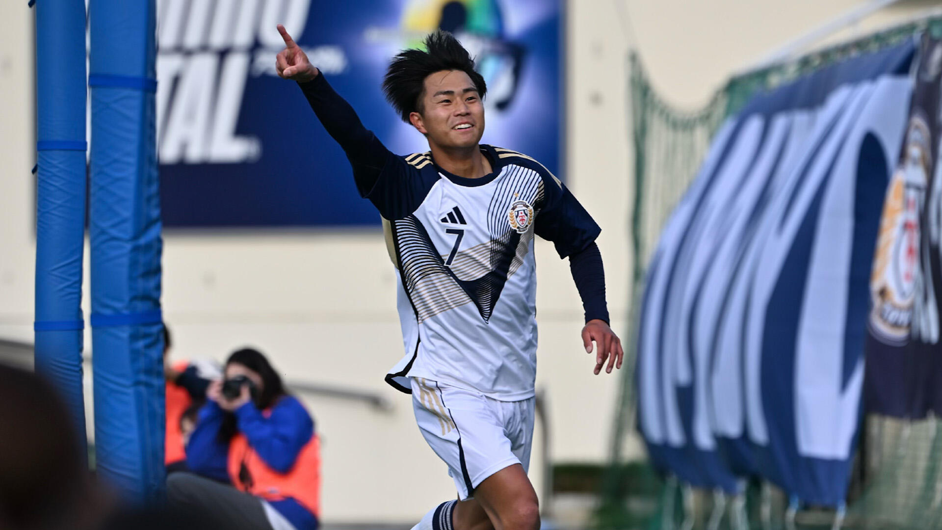 0408大学サッカー記事4.jpg
