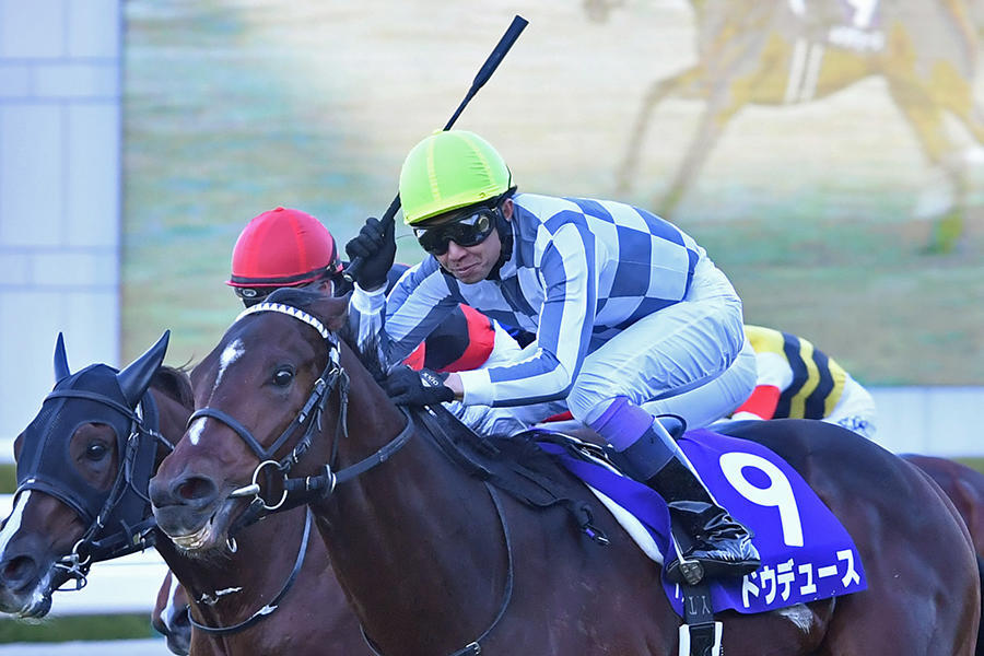 ドウデュースが最優秀2歳牡馬 武豊騎手鞍上でgi朝日杯fsを優勝 テレビ東京スポーツ テレビ東京