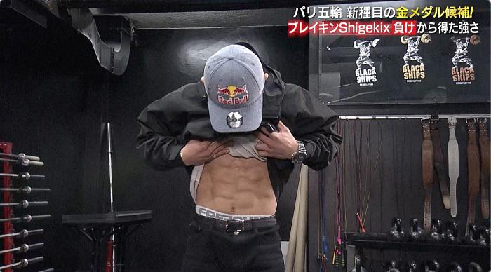 腹筋.jpg